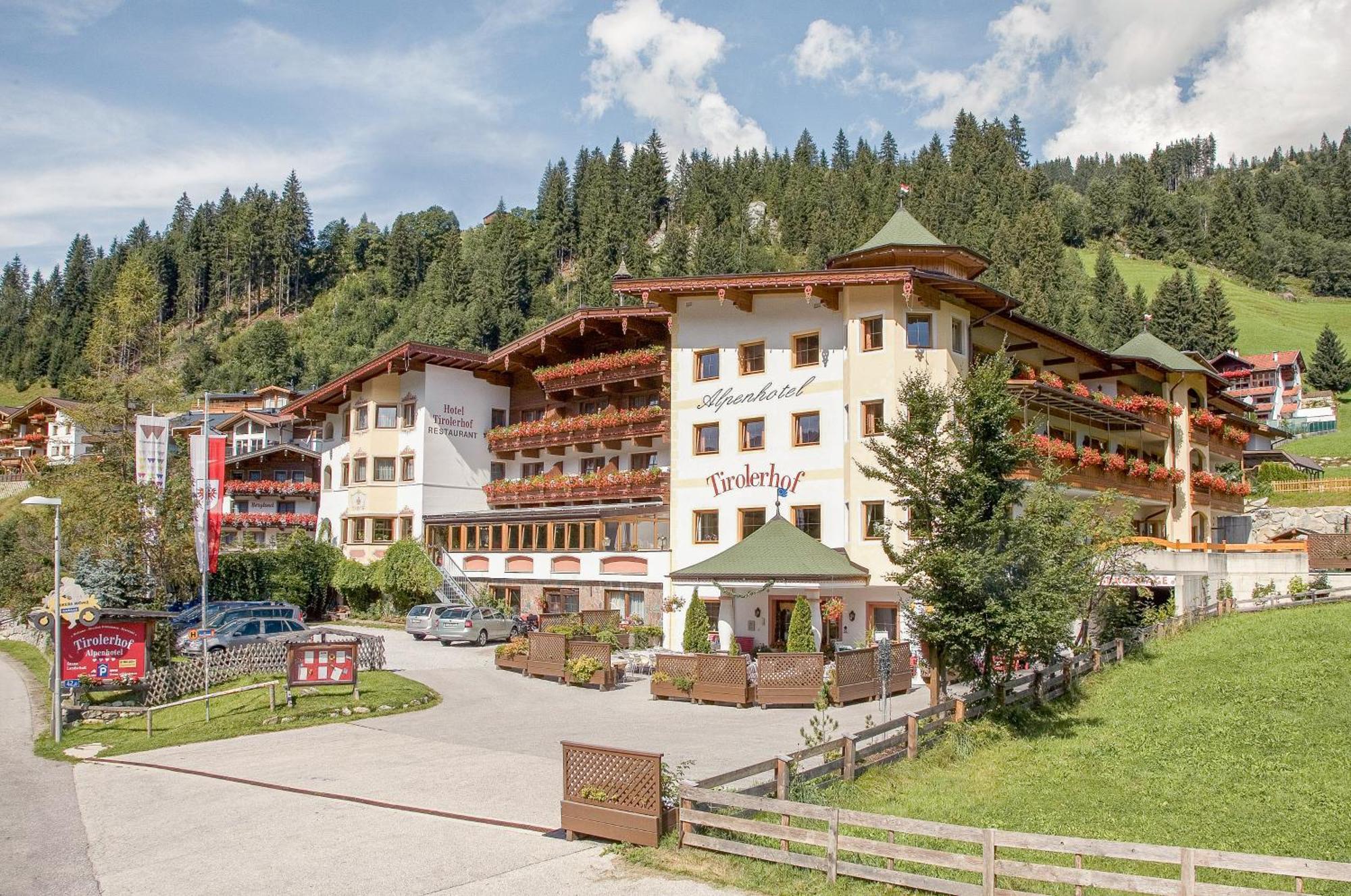 Alpenhotel Tirolerhof 盖洛斯 外观 照片
